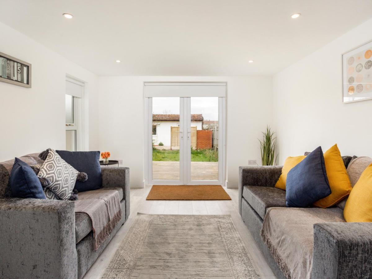 Outstanding 6 Sleeper - Great Location - Legoland Holiday home Windsor